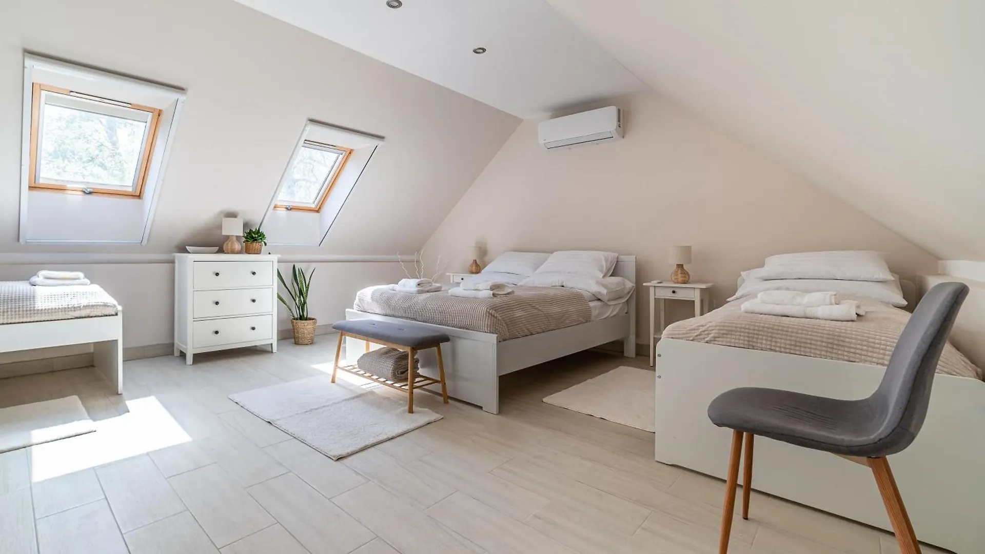 Salix Guesthouse By Mital Szeged Holiday home