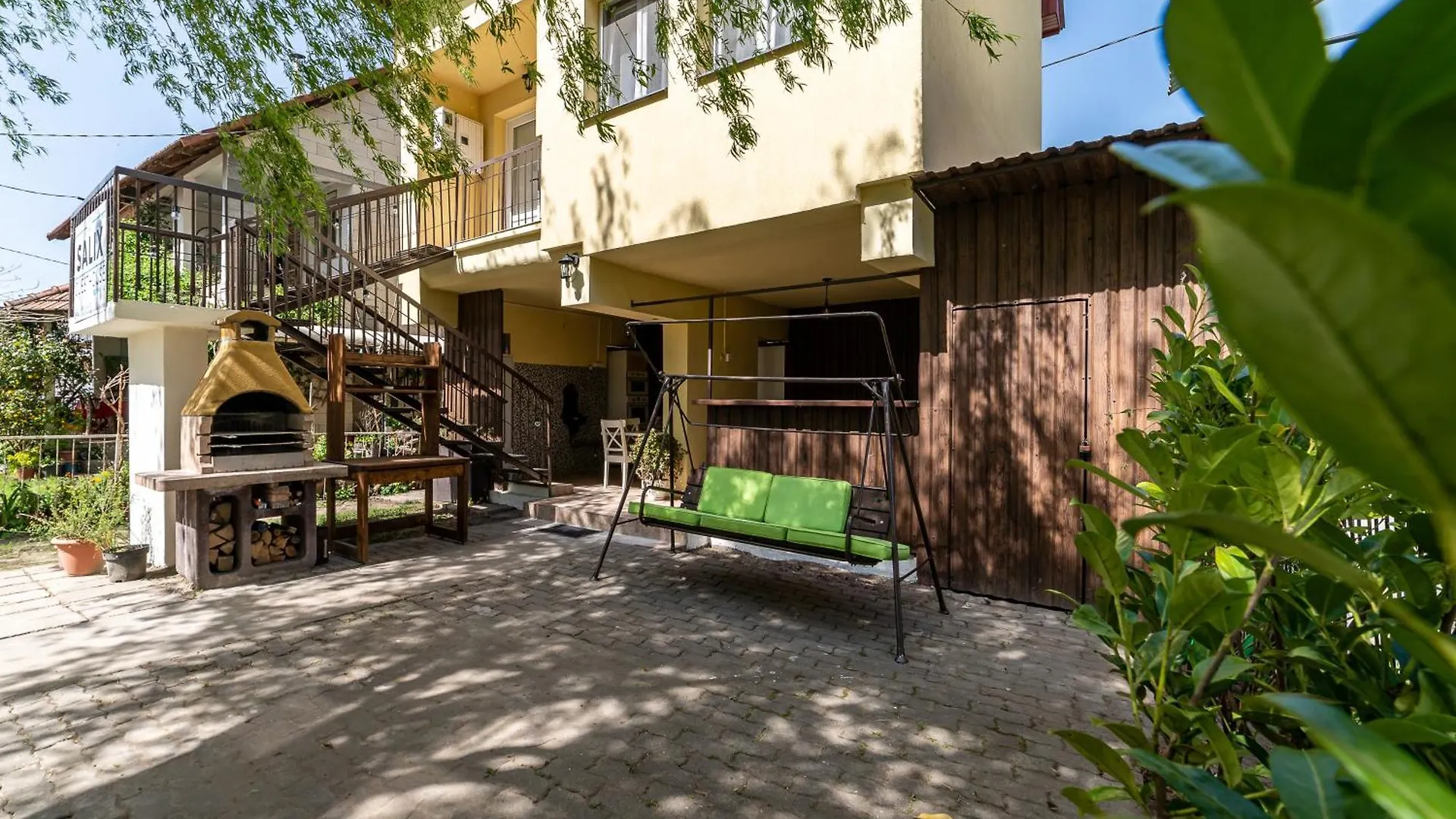 Salix Guesthouse By Mital Szeged Hungary